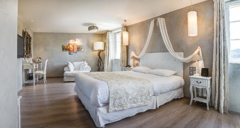Chateau De La Falque, The Originals Relais Сен-Женье-д'Оль Экстерьер фото